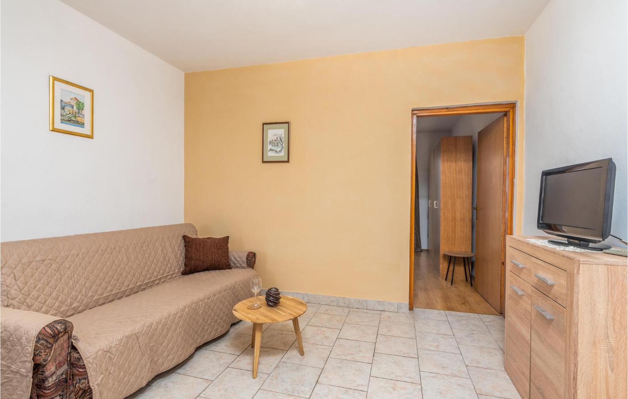 Gorgeous Apartment In Krk With Wifi Krk Town Dış mekan fotoğraf